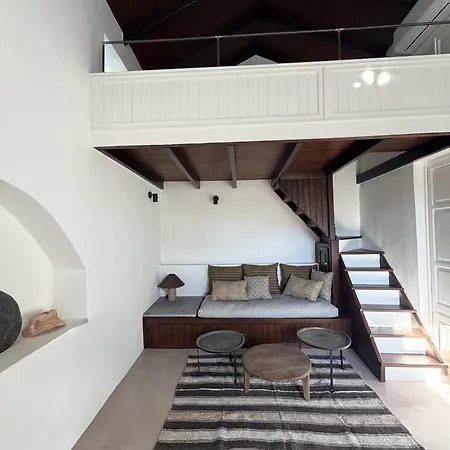 Lazaridis House Sými